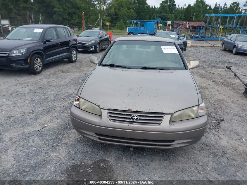 1999 Toyota Camry Le VIN: 4T1BG22K4XU481593 Lot: 40304299