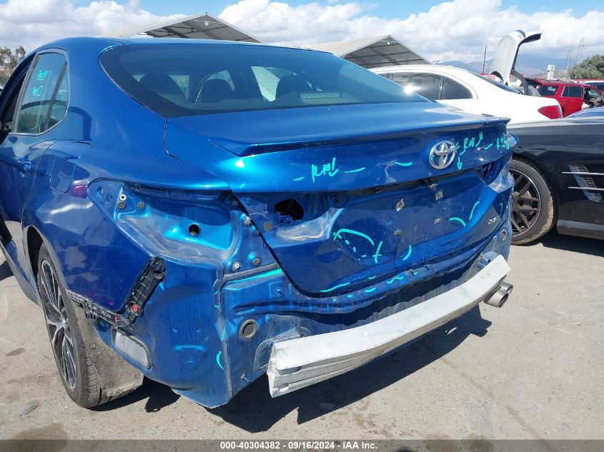 4T1B11HK0JU114989 2018 Toyota Camry Se