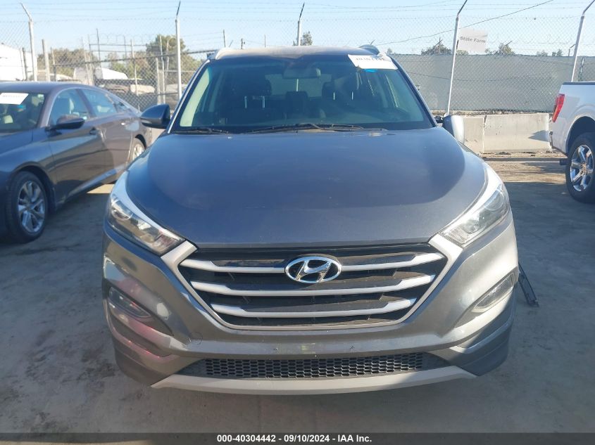 KM8J33A2XHU525886 2017 Hyundai Tucson Sport