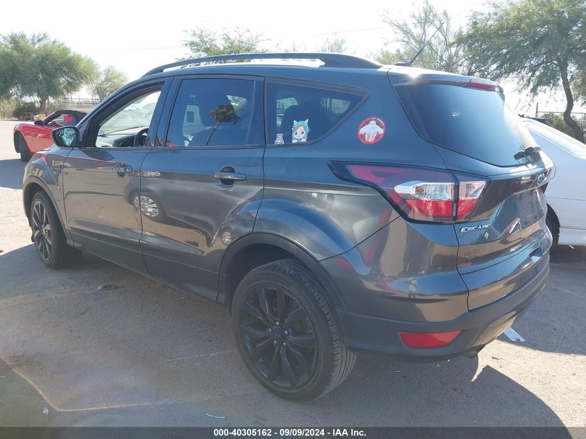 VIN 1FMCU0GD0HUE63301 2017 FORD ESCAPE SE