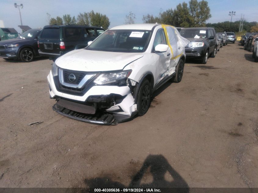 KNMAT2MVXJP572215 2018 NISSAN ROGUE - Image 2