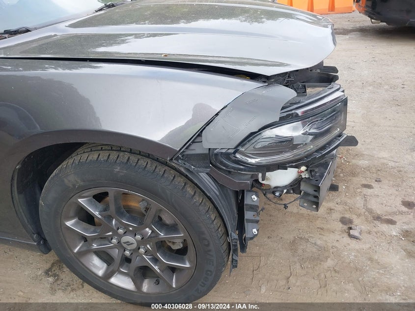 VIN 2C3CDXJG8JH337894 2018 DODGE CHARGER GT AWD