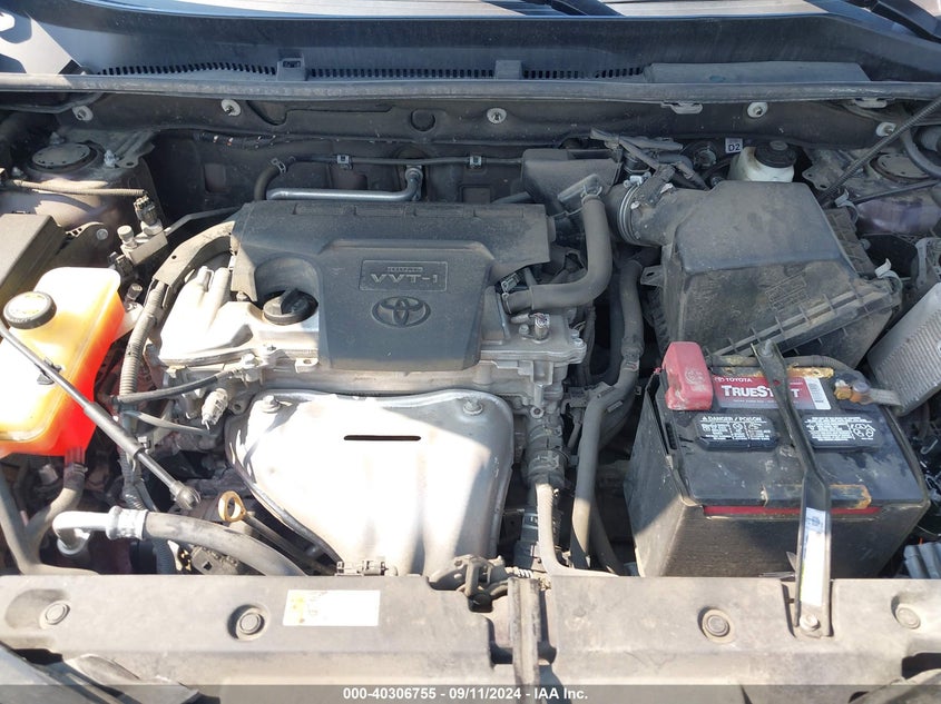 2018 TOYOTA RAV4 XLE - 2T3RFREV0JW704226