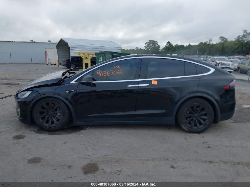 2017 Tesla Model X 100D/75D/90D VIN: 5YJXCDE28HF051976 Lot: 40307068