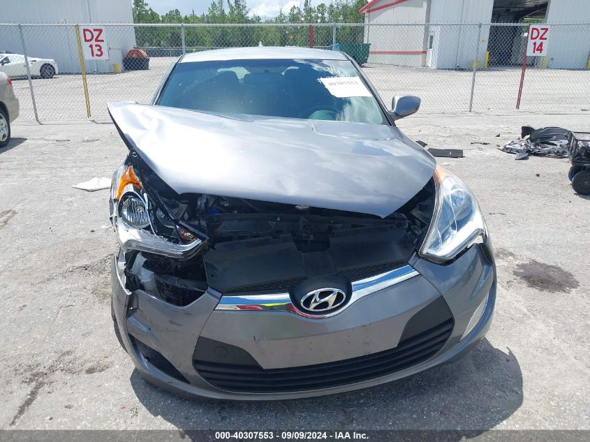 2017 Hyundai Veloster VIN: KMHTC6AD7HU321705 Lot: 40307553