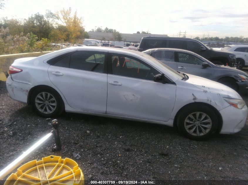 2015 Toyota Camry Hybrid Le VIN: 4T1BD1FK2FU145470 Lot: 40307759