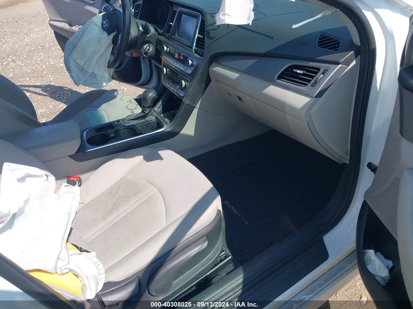 VIN 5NPE24AF1JH682675 2018 HYUNDAI SONATA SE