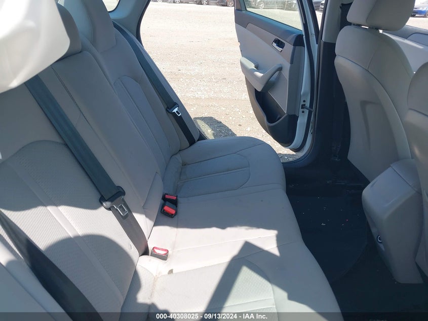 VIN 5NPE24AF1JH682675 2018 HYUNDAI SONATA SE