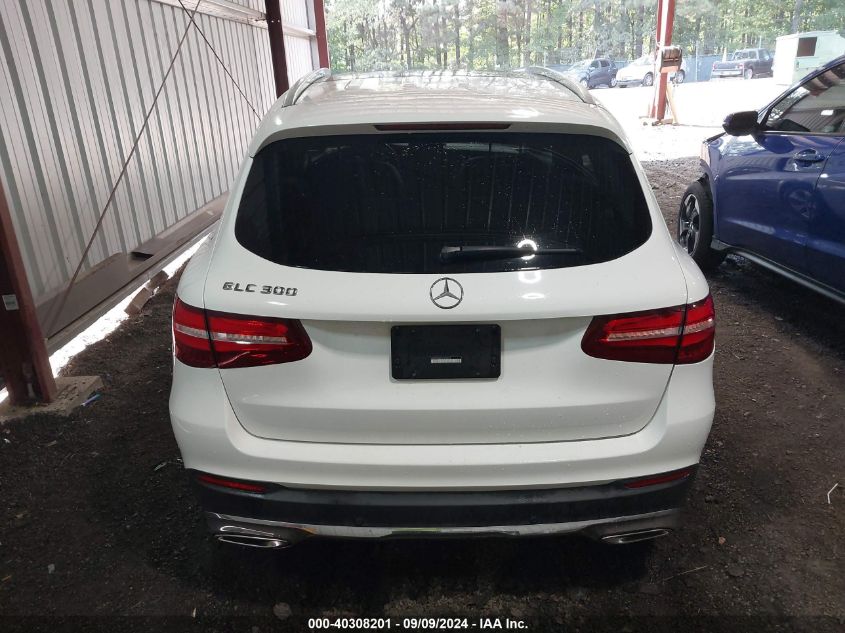 WDC0G4JBXJV058909 2018 Mercedes-Benz Glc 300