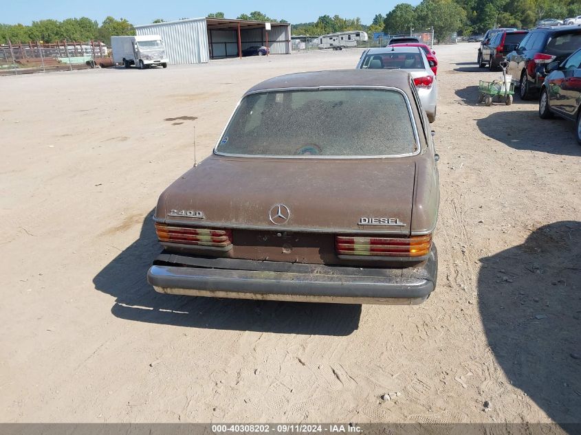 12312312020436 1977 Mercedes-Benz 240D