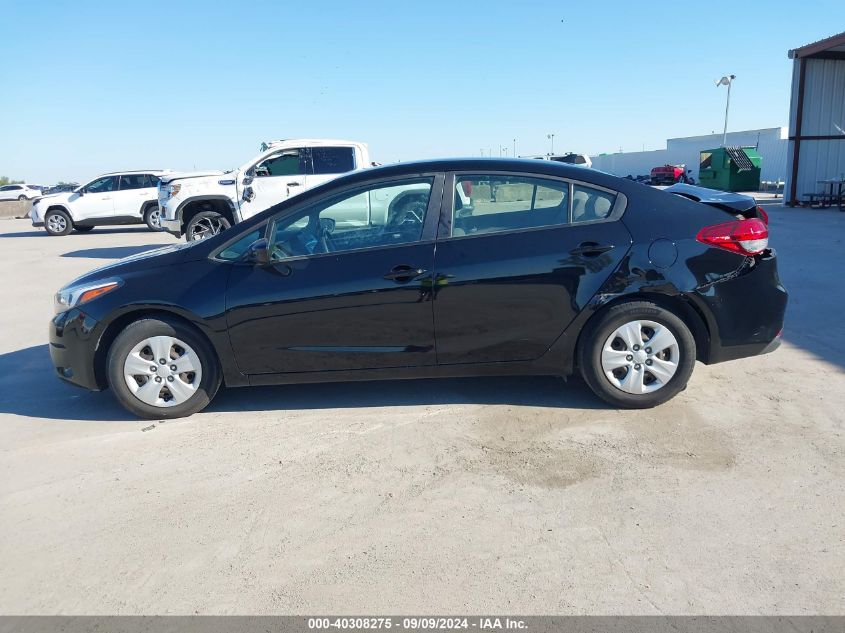 2017 Kia Forte Lx VIN: 3KPFK4A70HE116213 Lot: 40308275