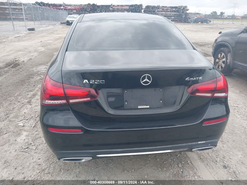 WDD3G4FB4KW026504 2019 Mercedes-Benz A 220 4Matic