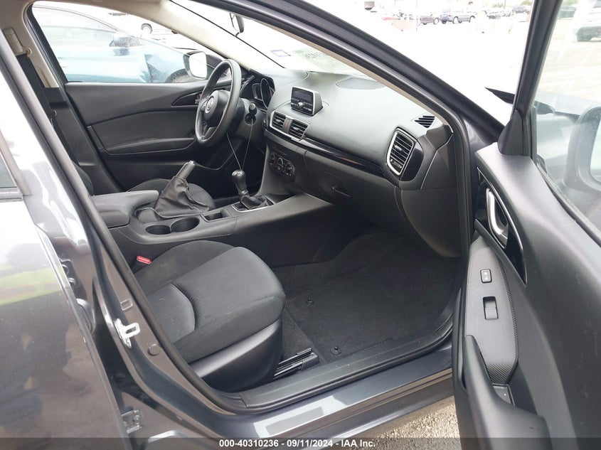 2014 MAZDA MAZDA3 I SPORT - JM1BM1U78E1131513