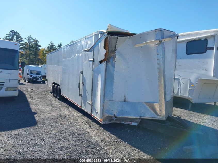 2022 Freedom Trailer white null null 5WKBE3635N1074281 photo #1