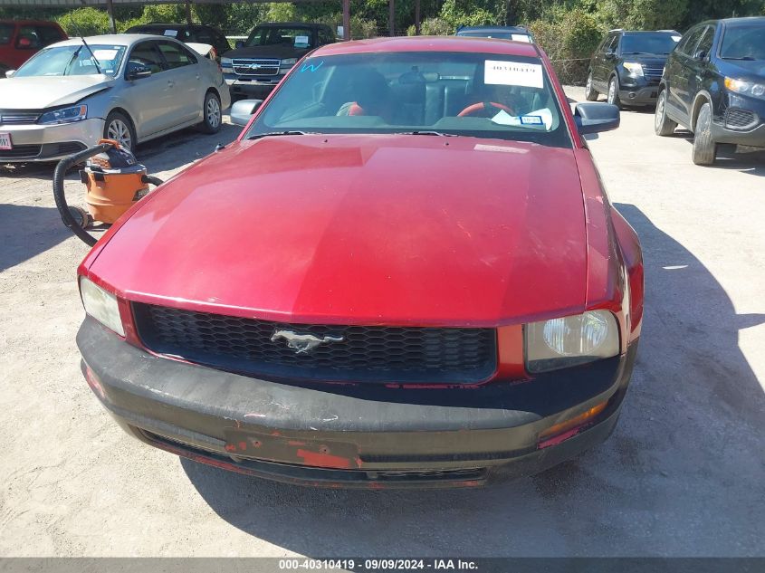 2005 Ford Mustang V6 Deluxe/V6 Premium VIN: 1ZVFT80N555187495 Lot: 40310419