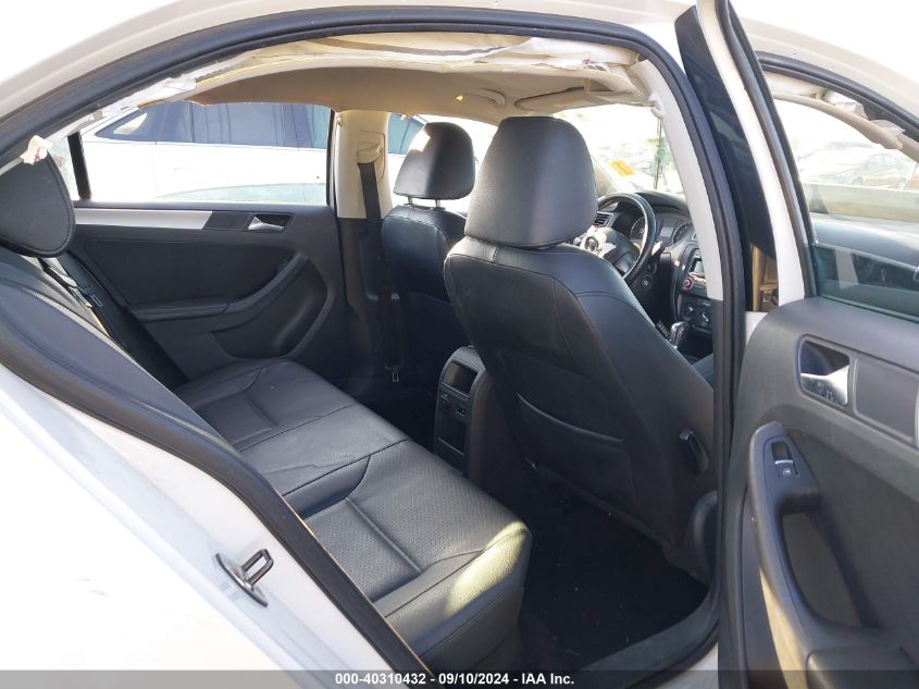 3VWDP7AJXDM437615 2013 Volkswagen Jetta Se