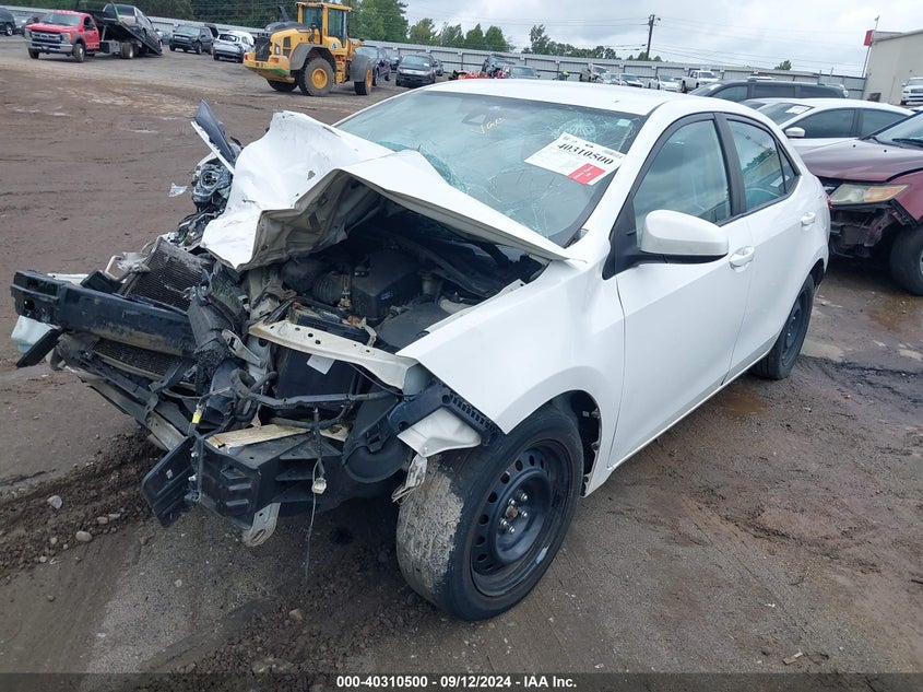 VIN 2T1BURHE9JC052204 2018 TOYOTA COROLLA LE