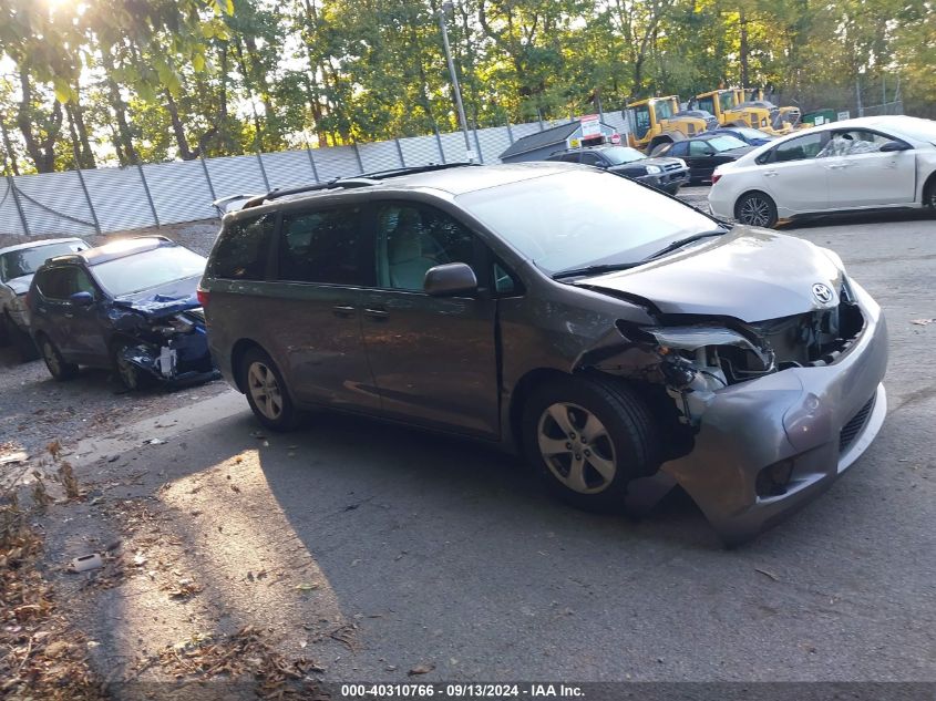 5TDKK3DCXFS631594 2015 Toyota Sienna Le