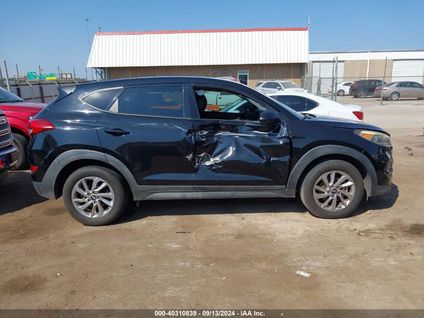 KM8J23A42HU329381 2017 Hyundai Tucson Se