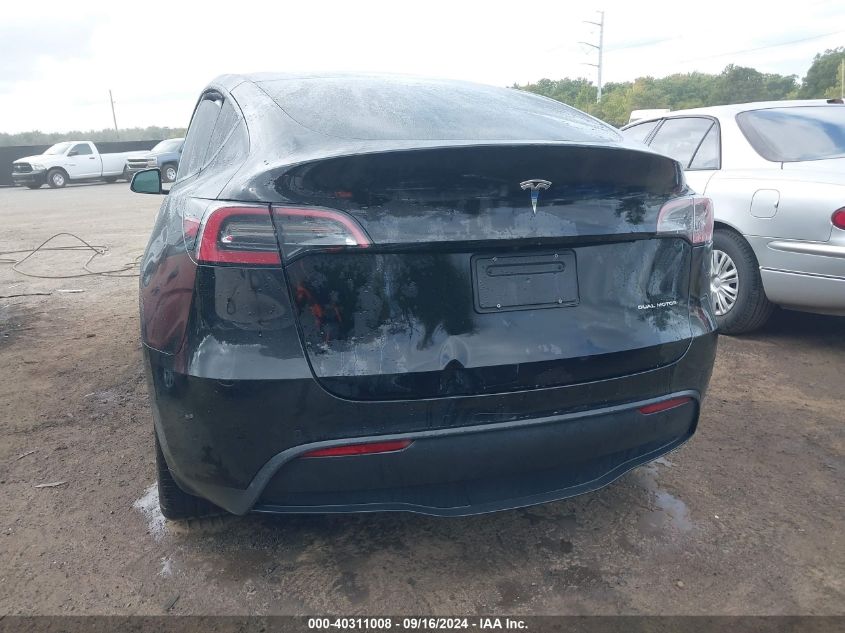 7SAYGDEE8NF429568 2022 Tesla Model Y