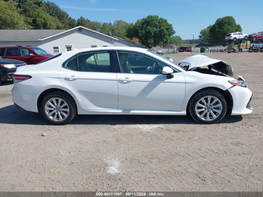 2019 Toyota Camry Le VIN: 4T1B11HK1KU680418 Lot: 40311097