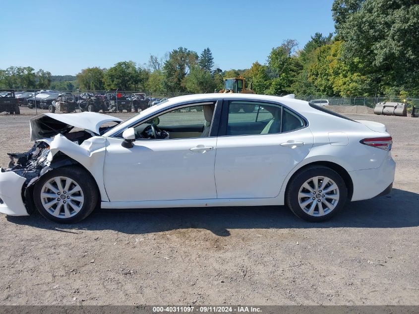 2019 Toyota Camry Le VIN: 4T1B11HK1KU680418 Lot: 40311097