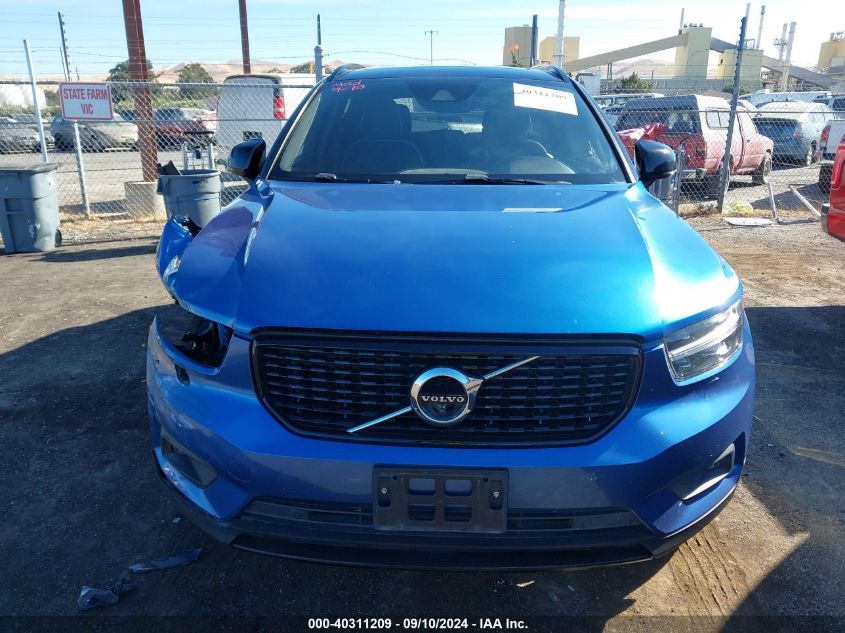 YV4162UM5M2460256 2021 Volvo Xc40 T5 R-Design