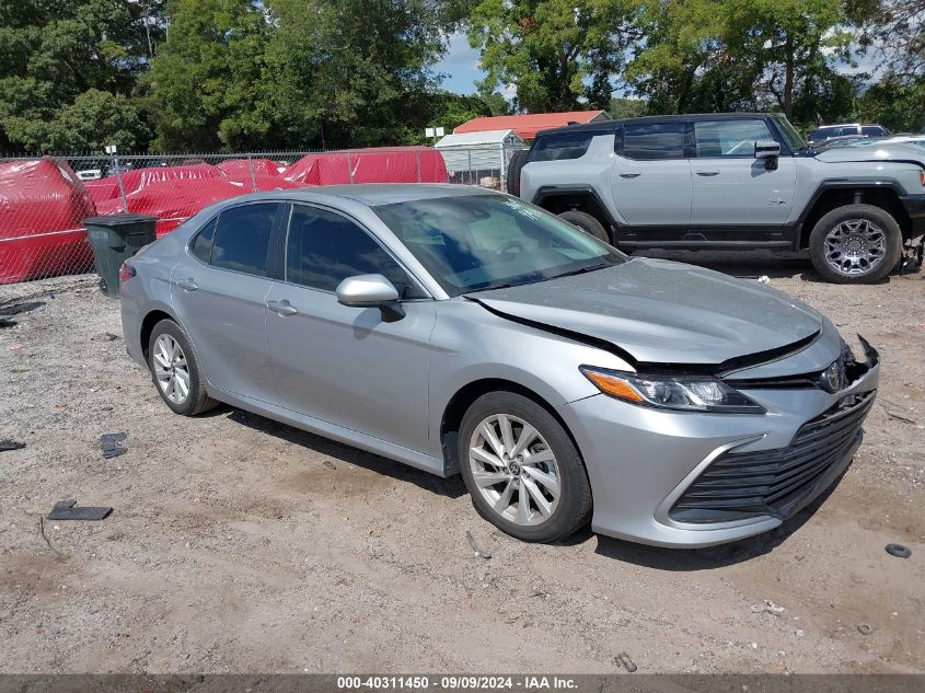 4T1C11AK3MU483106 2021 TOYOTA CAMRY - Image 1