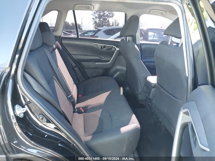 VIN 2T3K1RFV7KW050311 2019 TOYOTA RAV4 LE