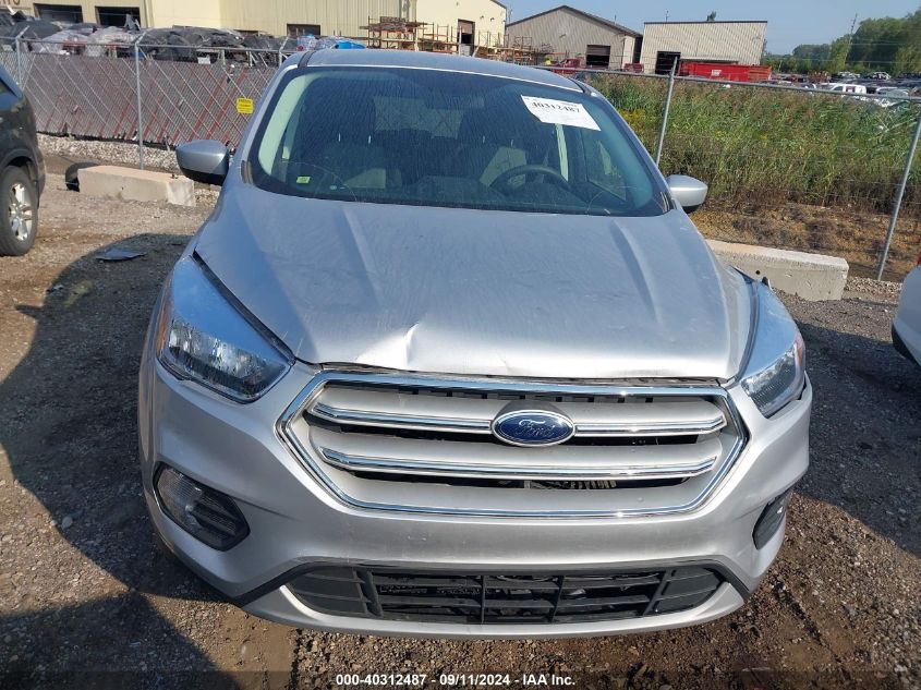 2019 FORD ESCAPE SE - 1FMCU9GD8KUB56017