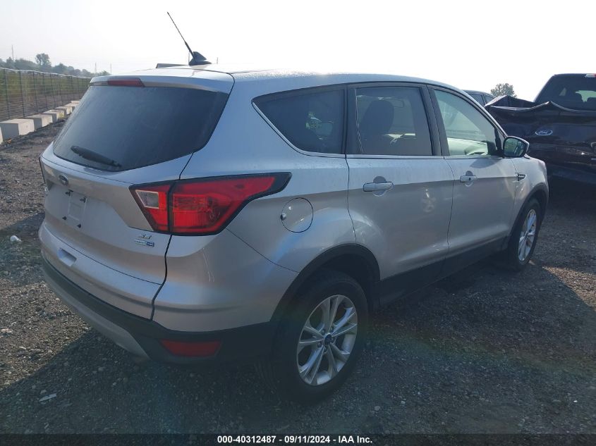 2019 FORD ESCAPE SE - 1FMCU9GD8KUB56017