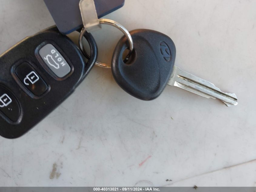 5NPDH4AE4DH252984 2013 Hyundai Elantra Gls