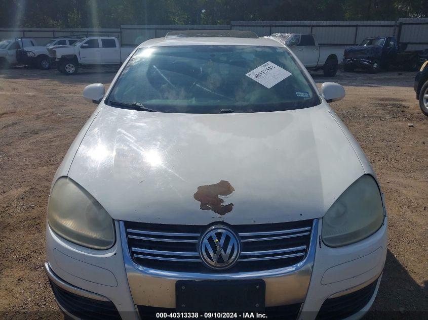 3VWRZ7AJXAM015937 2010 Volkswagen Jetta Se