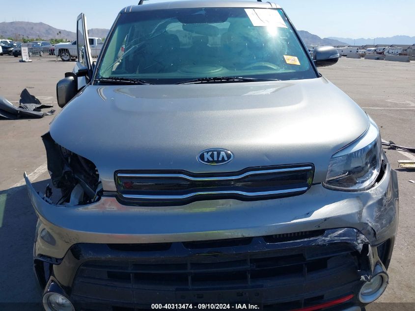 KNDJX3AA6J7537389 2018 Kia Soul !