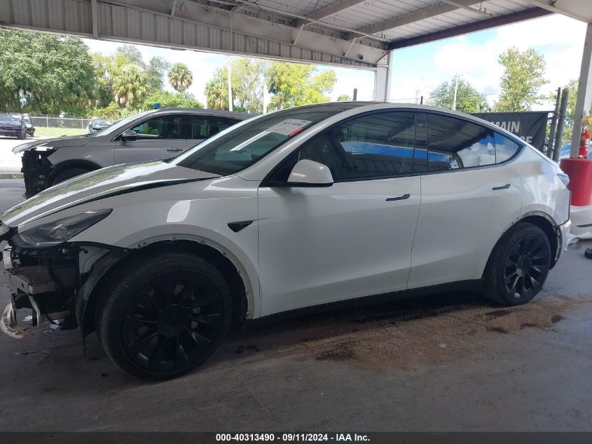 2021 Tesla Model Y Long Range Dual Motor All-Wheel Drive VIN: 5YJYGDEE6MF111864 Lot: 40313490