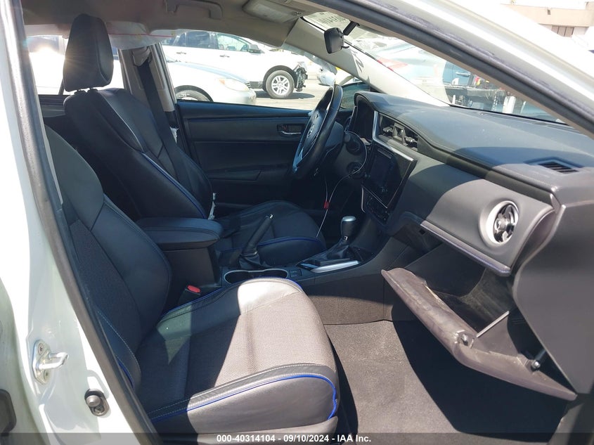 VIN 5YFBURHE4KP870537 2019 TOYOTA COROLLA SE