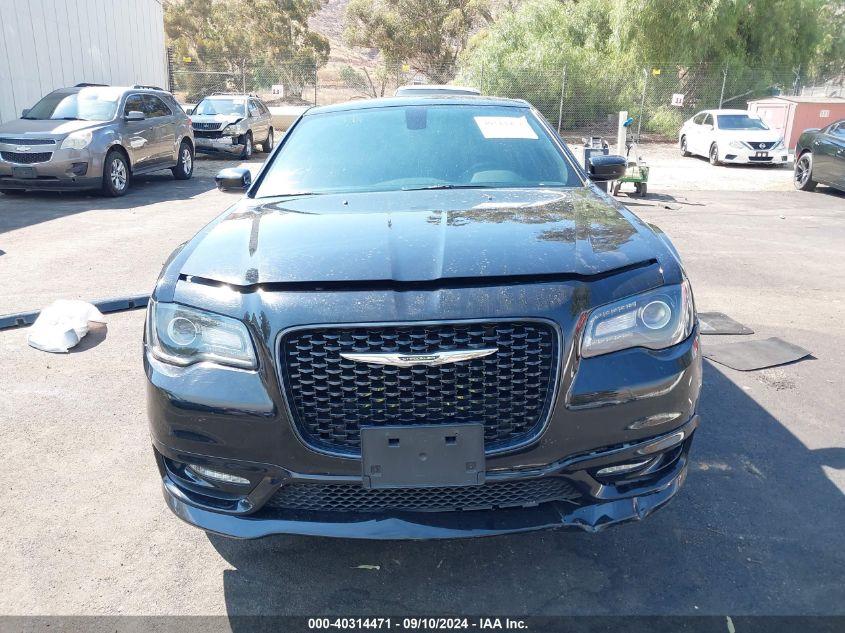 2018 Chrysler 300 S VIN: 2C3CCABG4JH338099 Lot: 40314471