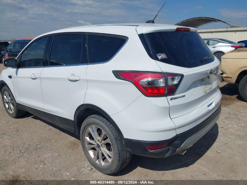 VIN 1FMCU0GD4HUA13568 2017 FORD ESCAPE SE