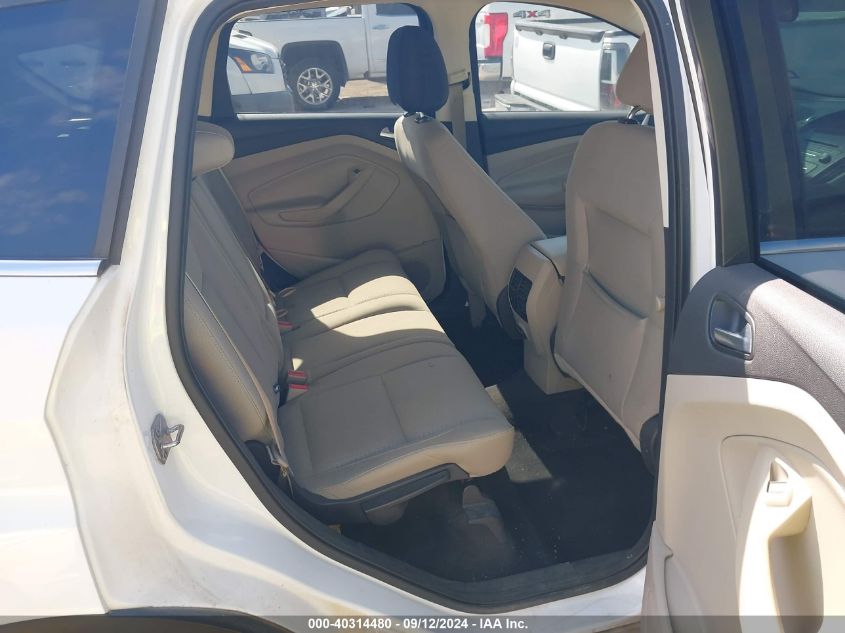 VIN 1FMCU0GD4HUA13568 2017 FORD ESCAPE SE