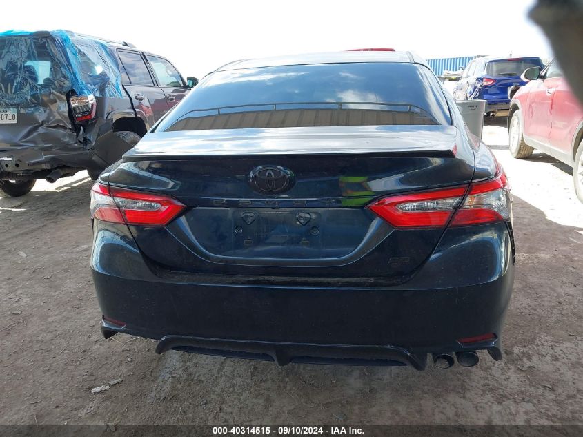 4T1B11HK1JU609072 2018 Toyota Camry Se