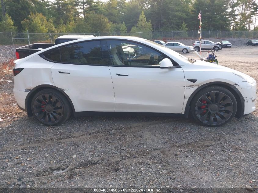 2022 Tesla Model Y VIN: 7SAYGDEFXNF383458 Lot: 40314585