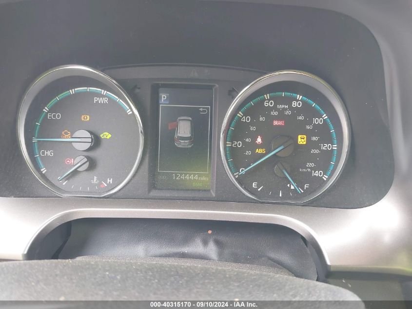 2017 TOYOTA RAV4 HYBRID SE - JTMJJREVXHD077330