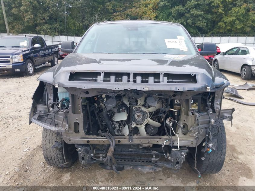 5TFRY5F15JX240134 2018 Toyota Tundra Sr5 5.7L V8