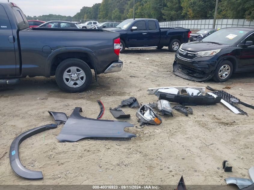 2018 Toyota Tundra Sr5 5.7L V8 VIN: 5TFRY5F15JX240134 Lot: 40316923