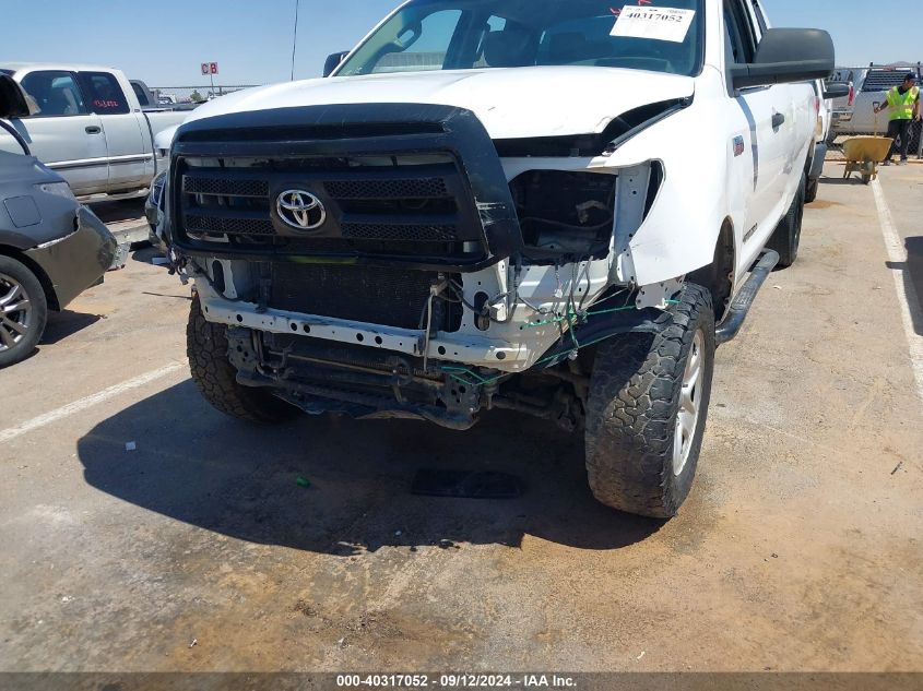 2012 Toyota Tundra Grade 5.7L V8 VIN: 5TFCY5F12CX012911 Lot: 40317052