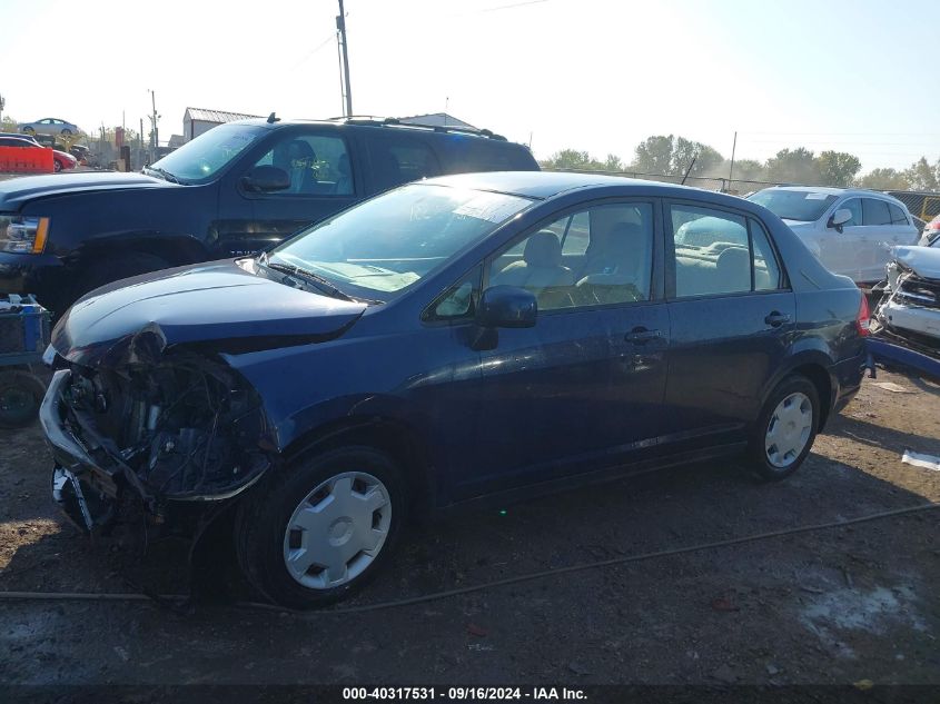 2009 Nissan Versa 1.8S VIN: 3N1BC11E79L405727 Lot: 40317531