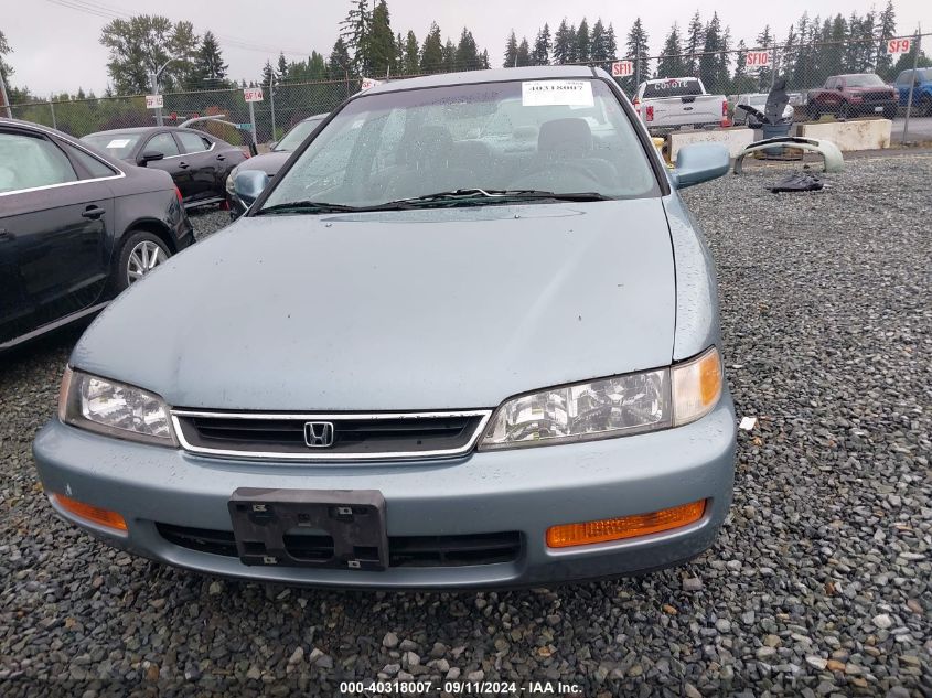 1996 Honda Accord Lx/Ex VIN: 1HGCD5630TA152988 Lot: 40318007