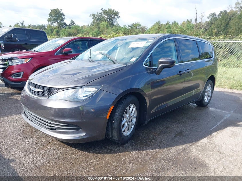 VIN 2C4RC1DG4JR177749 2018 CHRYSLER PACIFICA TOURING