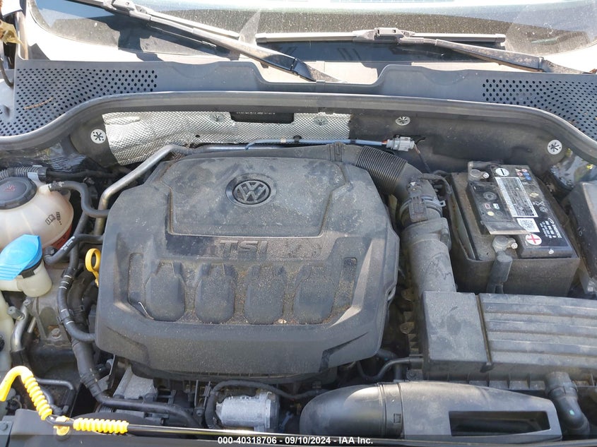 2018 VOLKSWAGEN BEETLE 2.0T COAST/2.0T S - 3VWFD7AT7JM717376