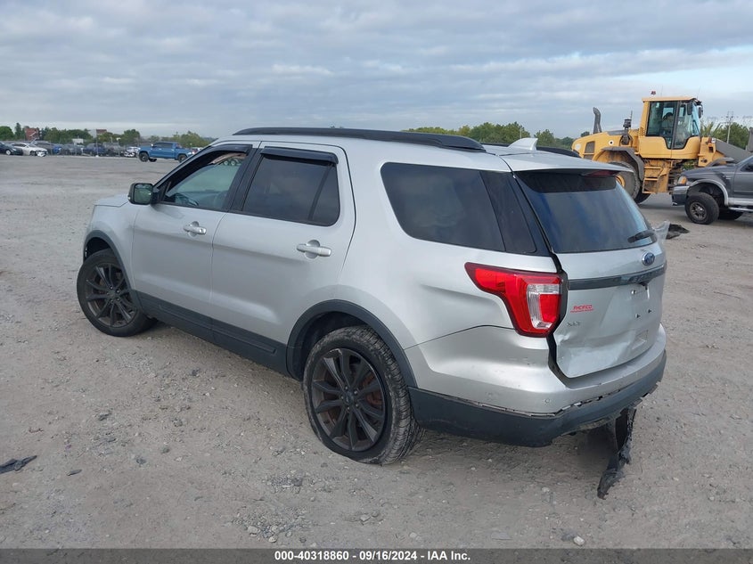 VIN 1FM5K8D87HGC50655 2017 FORD EXPLORER XLT
